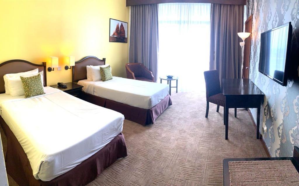 Ehsan Seaview Hotel Port Dickson Ngoại thất bức ảnh