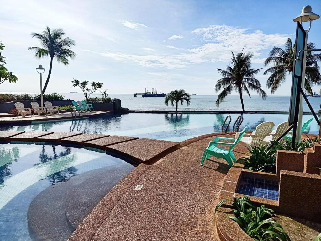 Ehsan Seaview Hotel Port Dickson Ngoại thất bức ảnh