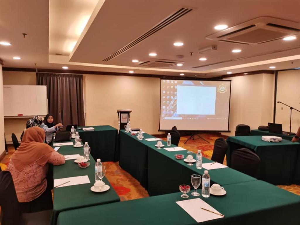 Ehsan Seaview Hotel Port Dickson Ngoại thất bức ảnh
