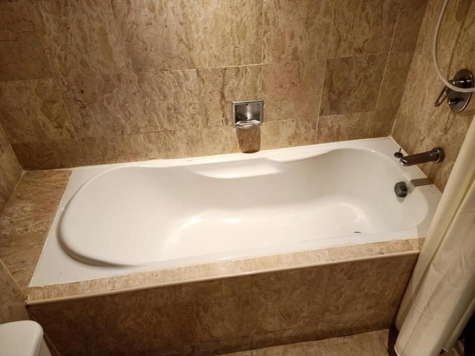 Ehsan Seaview Hotel Port Dickson Ngoại thất bức ảnh
