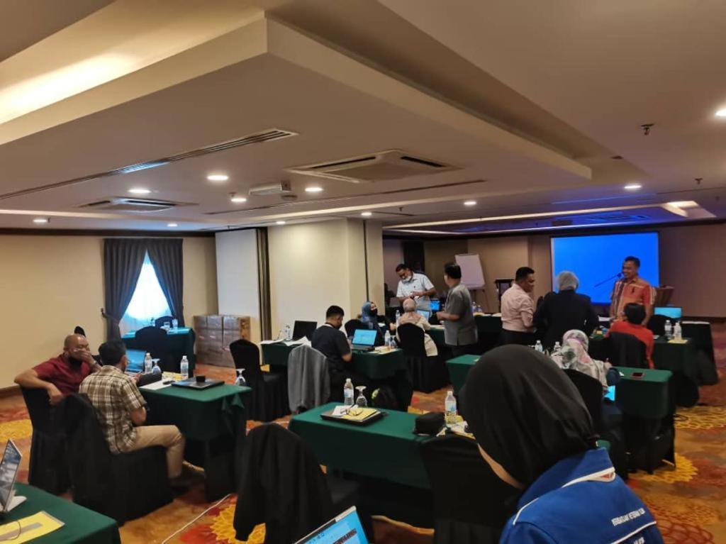 Ehsan Seaview Hotel Port Dickson Ngoại thất bức ảnh
